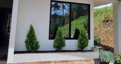 CASA CAMPESTRE PARA 12 PERSONAS CON LINDA VISTA