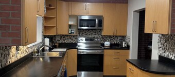 2-bedroom house in tranquil Borrego Springs with AC and fenced yard