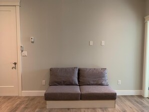 Interior - Beautiful 1b1b sitting at the centre of the City of Richmond for rent(Long Term) (Richmond)