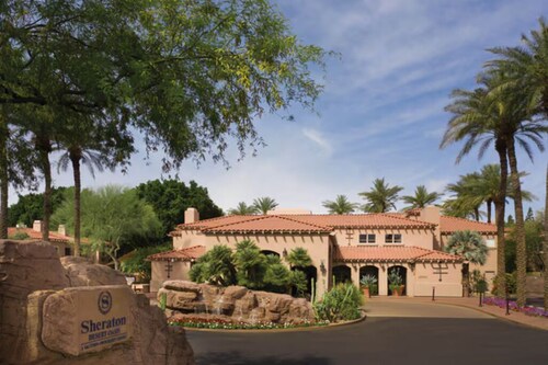 Resort with 1 bdrm close to Waste Mngmt. Phoenix Golf Tournament in Scottsdale