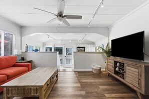 TV - Beach to Bay  The Ultimate SD location (San Diego)