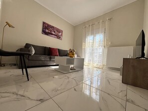 Apartment | 2 bedrooms - Elegant and Cozy Escape in Nikopoli Thessaloniki (Pavlos Melas)