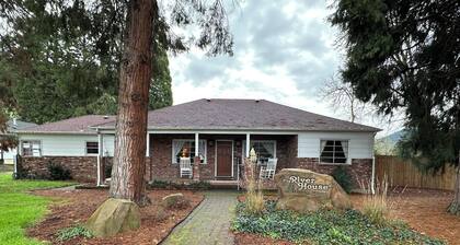 River House at Rising River