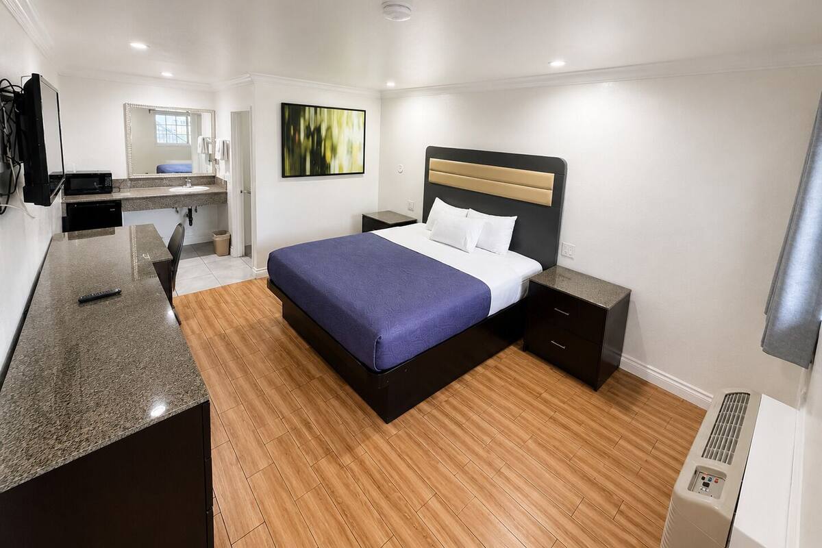 Deluxe Double Room | Desk, WiFi (free)