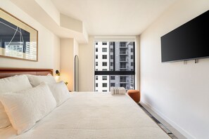 1 bedroom, iron/ironing board, WiFi, bed sheets - Crosby Miami WTC 1BR/1BA Chic Flawless New #2913 (Miami)