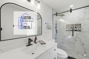 Bruser, hårtørrer, håndklæder