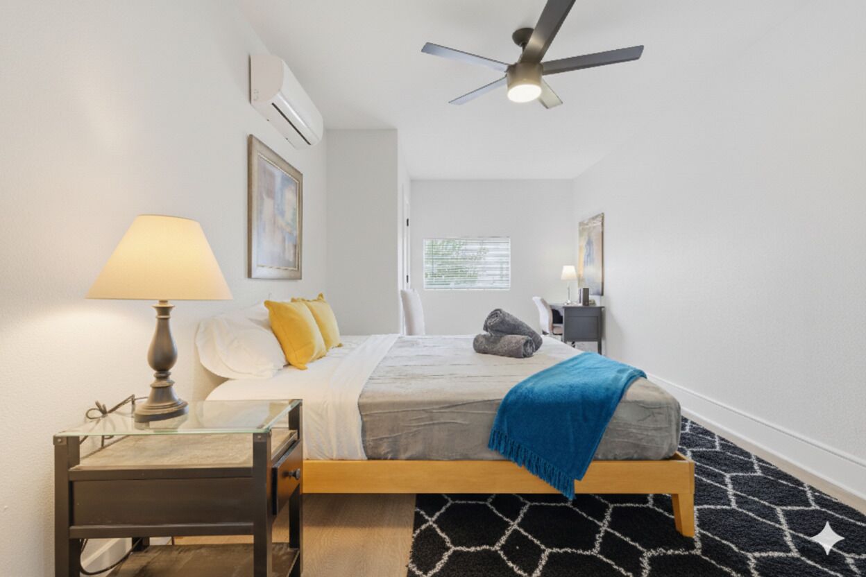 4 bedrooms, desk, iron/ironing board, travel crib