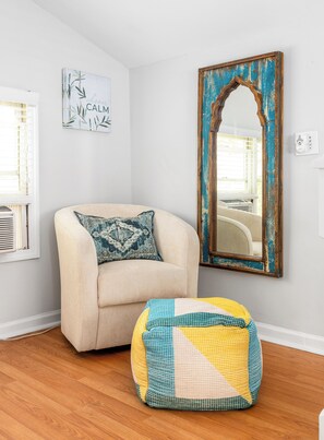 Interior - Virginia Highland 1 BDRM, Walk to Beltline, Perfect FIFA Stay for 2 (Atlanta)
