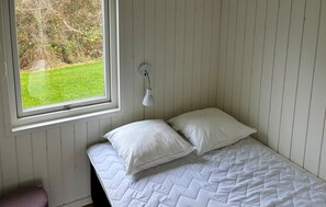 2 室のベッドルーム、旅行用ベビーベッド、WiFi (無料)