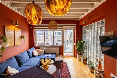 Cozy Central Apartment