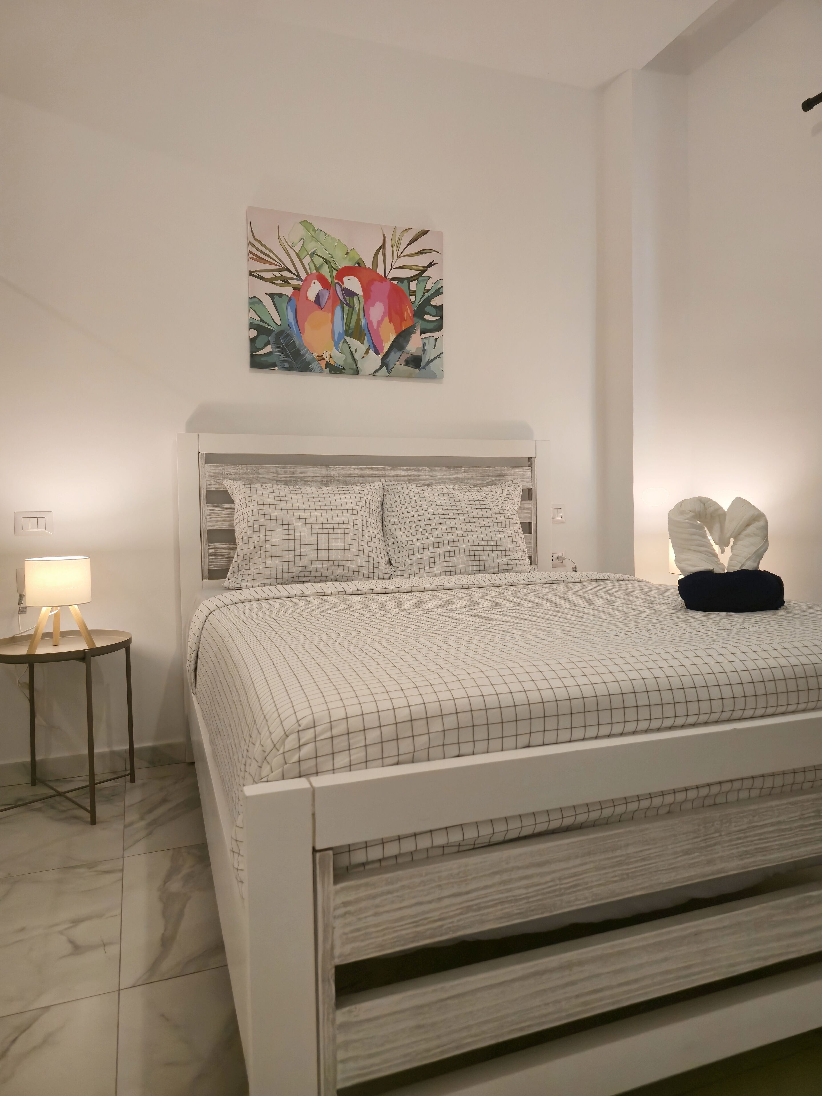 Exclusive Apartment, Pool View | Free WiFi, bed sheets