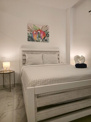 واي فاي مجانًا وملاءات أسرّة