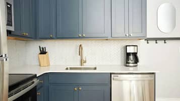 Studio (Multiple Bedrooms) | Interior