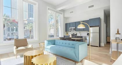Sleeps 16 4 Units, Steps to the French Quarter The Harlequin by Avantstay