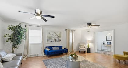 Memphis Stay Near Graceland-Sleeps 12