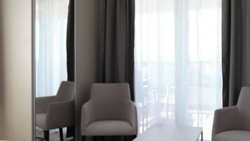 3 chambres, fer et planche Ă repasser, Wi-Fi, draps fournis