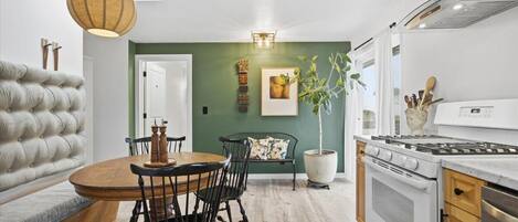 Microwave, oven, stovetop, dishwasher