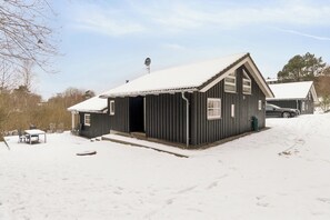 Exterior - Holiday home with spa and sauna close to nature (Knebel)