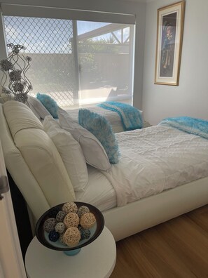 3 dormitorios, tabla de planchar con plancha, wifi y ropa de cama