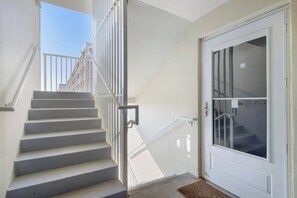 Interior - Sand Trap 202 (Ocean City)