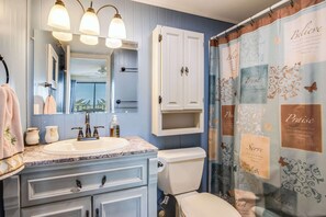 Bathroom - Sandy Square 101 (Ocean City)
