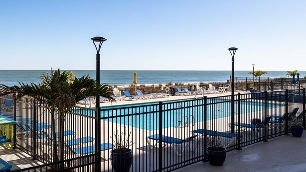 Pool - Plaza 109 (Ocean City)