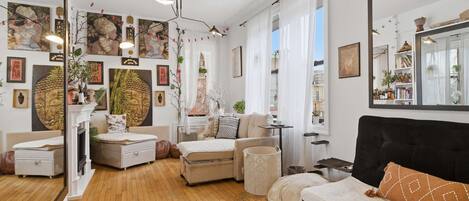 TV, fireplace, offices