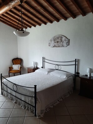 3 間睡房、熨斗/熨衫板、免費 Wi-Fi、床單