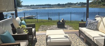 Stylish Lakefront, Near Daytona, Orlando, Pet Friendly, Fantastic Outdoor Space