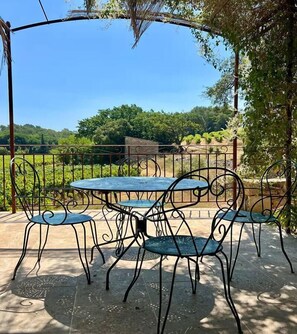Outdoor dining - LES CLAIRIANS - LE CANNET DES MAURES (LE CANNET DES MAURES)