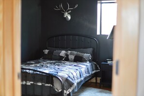 4 Schlafzimmer, Bügeleisen/Bügelbrett, WLAN, Bettwäsche