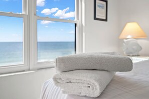 2 bedrooms, desk, iron/ironing board, travel cot - Breathtaking Sunset Views | Beach Front Reflections In Indian Rocks Beach (Indian Rocks Beach)