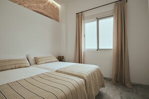 2 bedrooms, iron/ironing board, free WiFi, bed sheets - Charming apartment in Jesús del Gran Poder (Sevilla)