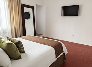 1 bedroom, WiFi, bed sheets - 5 de Diciembre 1BR 4 Blocks to Camarones Beach (Puerto Vallarta)