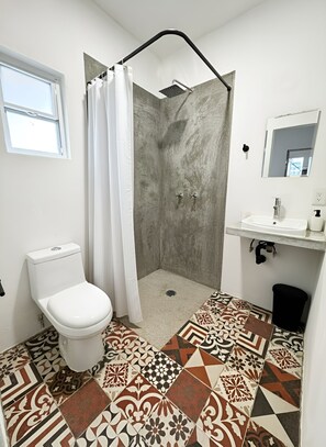 Shower, hair dryer, towels, soap - 5 de Diciembre 1BR 4 Blocks to Camarones Beach (Puerto Vallarta)