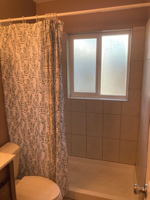 Hair dryer, towels, toilet paper - Great apartment. Recently updated. Just a  crosswalk and you are on the beach.  (Treasure Island)
