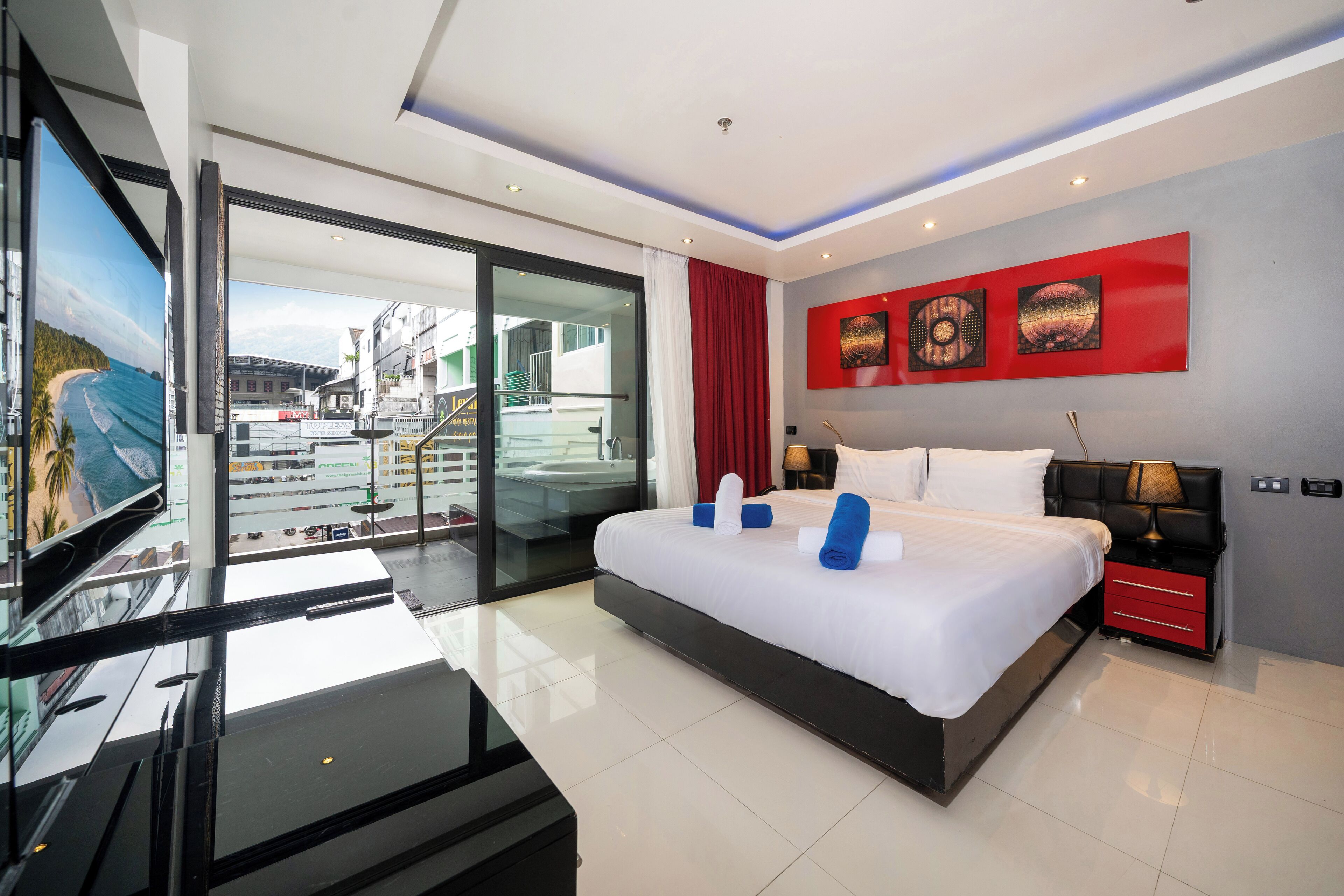 In-room safe, individually furnished, desk, laptop workspace