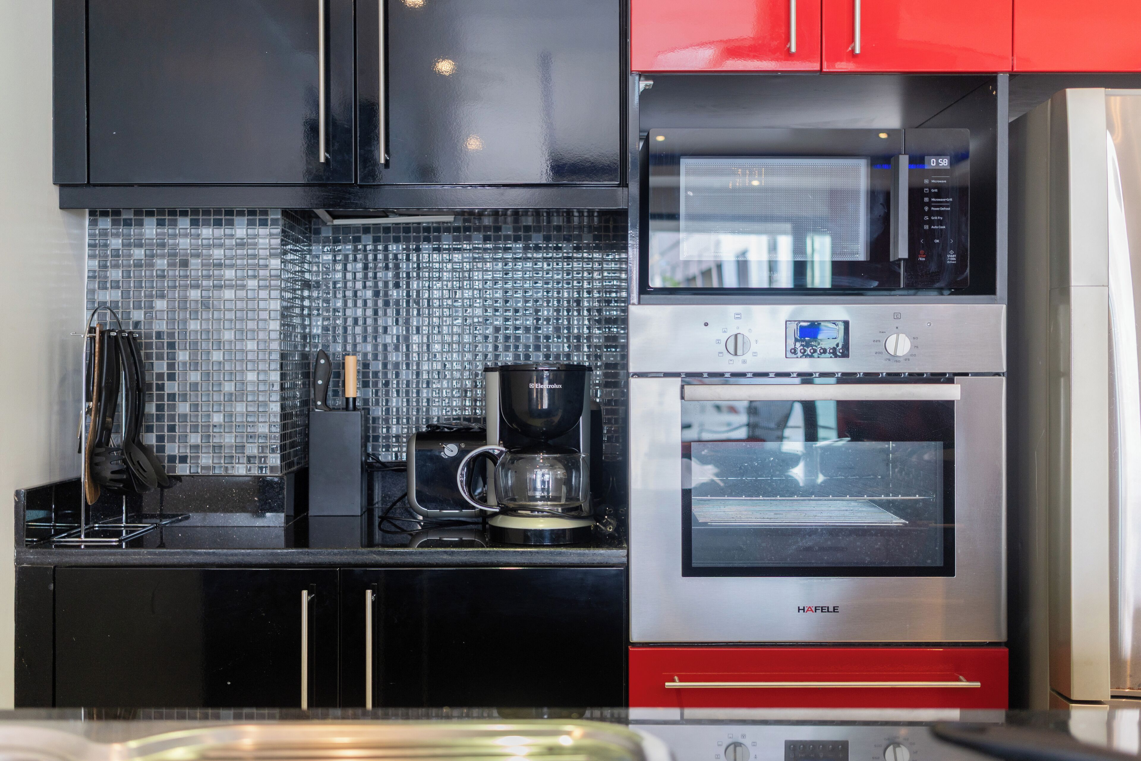 Apartamento Deluxe, 1 habitación, balcón, vistas a la ciudad (Absolutely Amazing Bangla 1BR Suite) | Cocina privada