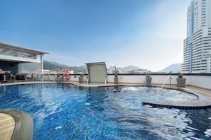 Outdoor pool, sun loungers - Absolutely Amazing Bangla 1Br Suite (Patong)