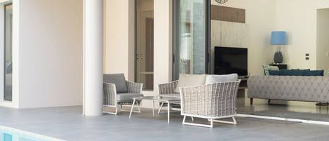 Villa ejecutiva, 4 habitaciones (BreezePrivate Pool Luxury in BangTao) | Terraza o patio