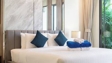 Executive Villa, 4 Bedrooms (BreezePrivate Pool Luxury in BangTao) | In-room safe, individually decorated, individually furnished, desk