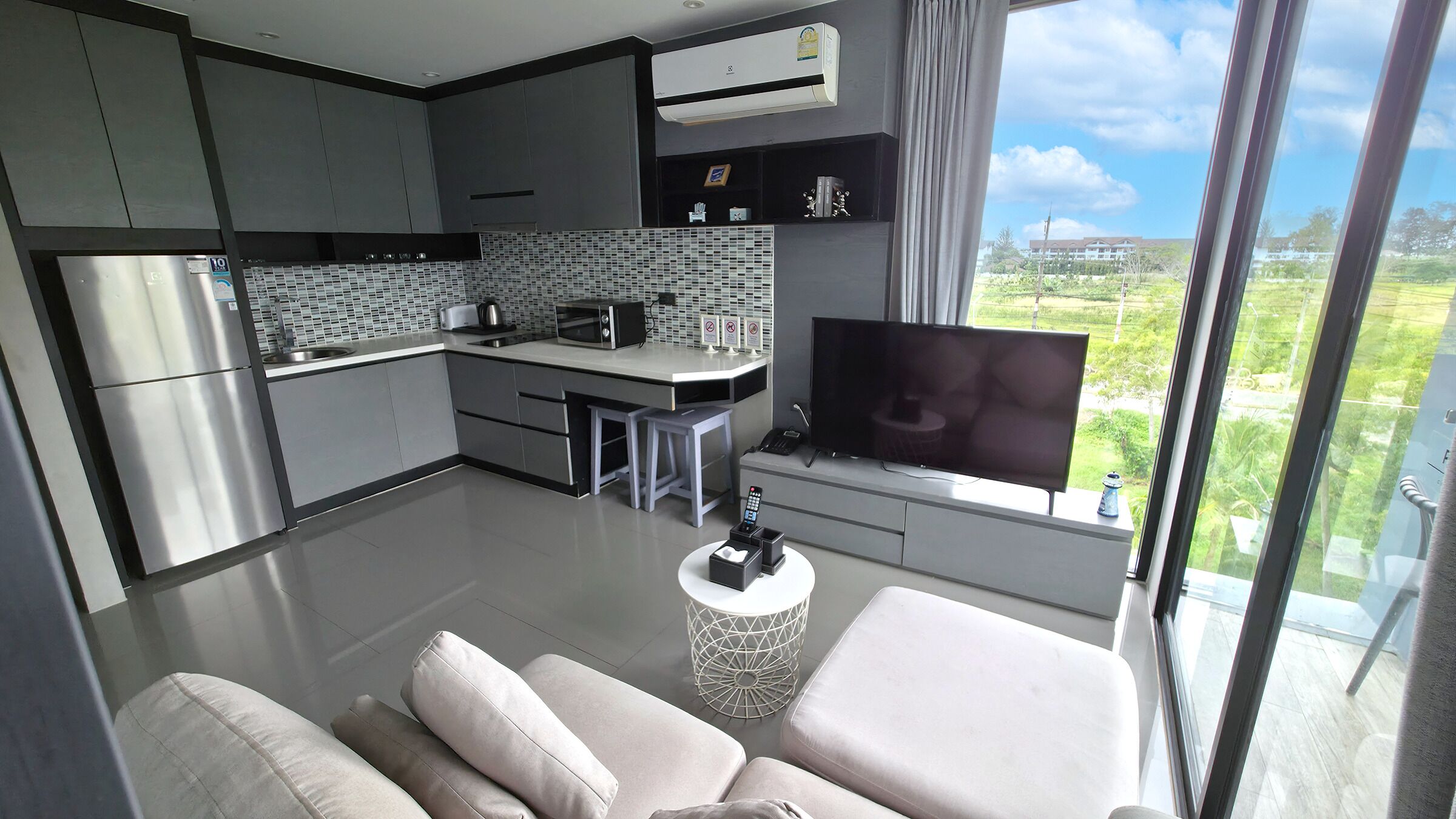 Departamento Deluxe, 1 habitación (Chic n Cozy CityGate 1BR Suite) | Caja de seguridad en la habitación y muebles diferentes 