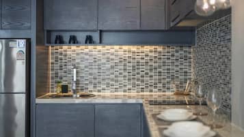 อพาร์ทเมนท์, 1 ห้องนอน (CityGate Kamala 1BR Oasis Suite) | ครัวส่วนตัว | กาต้มน้ำไฟฟ้า