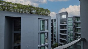Lägenhet - 1 sovrum (CityGate Kamala 1BR Oasis Suite) | Balkongutsikt