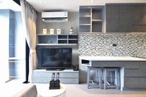 Apartament, 1 dormitori (Serenity in CityGate Kamala Resort) | Caixa forta a l'habitació, planxa i posts de planxar i wifi gratuïta 