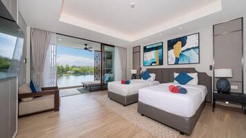 In-room safe, individually decorated, individually furnished, desk