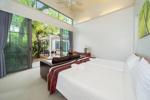 Villa Exclusive, 4 camere da letto (Mahogany 4BR Pool Villa in BangTao) | Con stile personalizzato, con arredamento individuale, postazione laptop