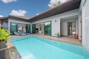 Exterior - Nicky 3Br Private Pool Villa Bangtao (Choeng Thale)
