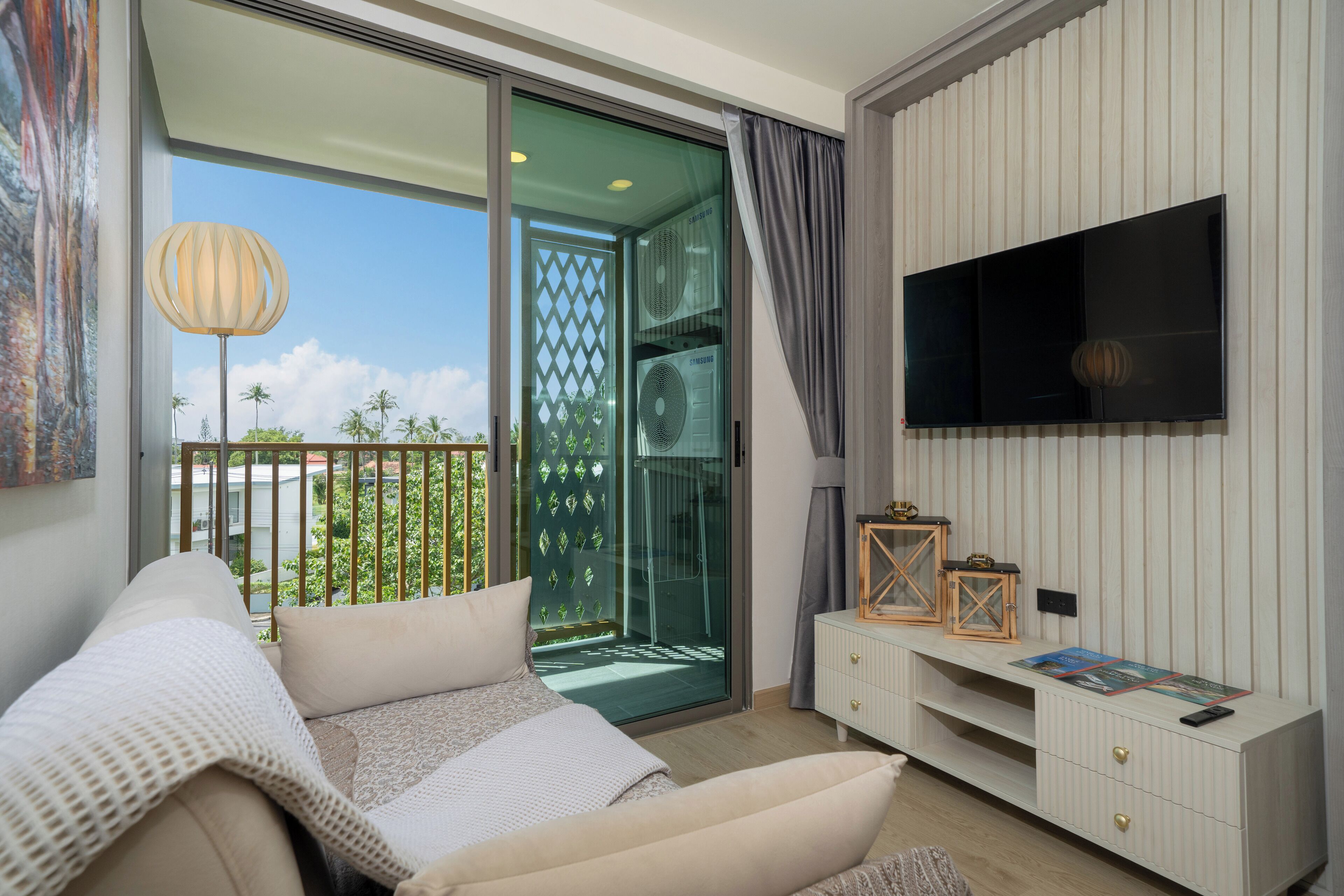 Apartment, 1 Bedroom (Ozone Condo in Excellent Laguna Area) | Free WiFi