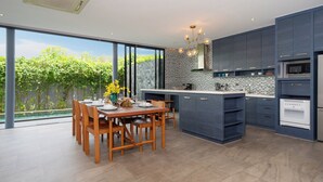 Biệt thự, 3 phòng ngủ (Granary Designer Loft Pool in Pasak) | Bếp riêng